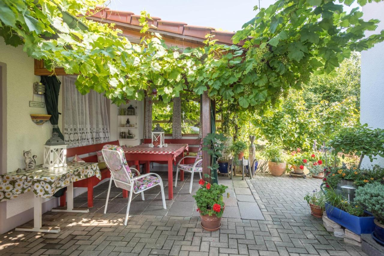 Haus Desor Apartment Kressbronn am Bodensee Exterior foto